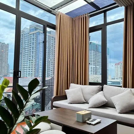 Light Filled Apartment-City View-3